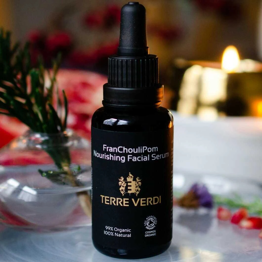 Terre Verdi - Vyživující pleťové sérum pro suchou a zralou pleť Terre Verdi 30ml lifestyle